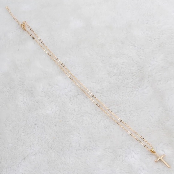 NWOT gold cross chain - Picture 2 of 3